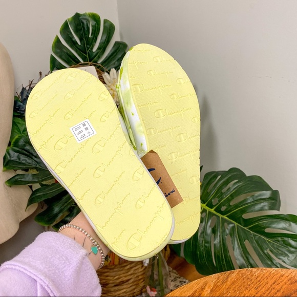 Champion NWT Plush Lemon Cloud Slipper Slides Green Tie Dye Blue Size 8 - Picture 11 of 13